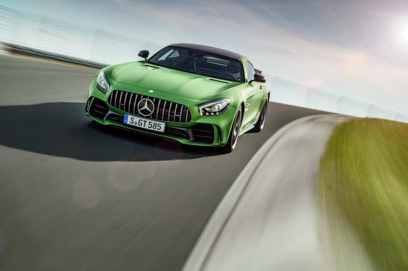 Illustration for article titled Mercedes-AMG GT R: This Is More Of It (And My God Is It Green)